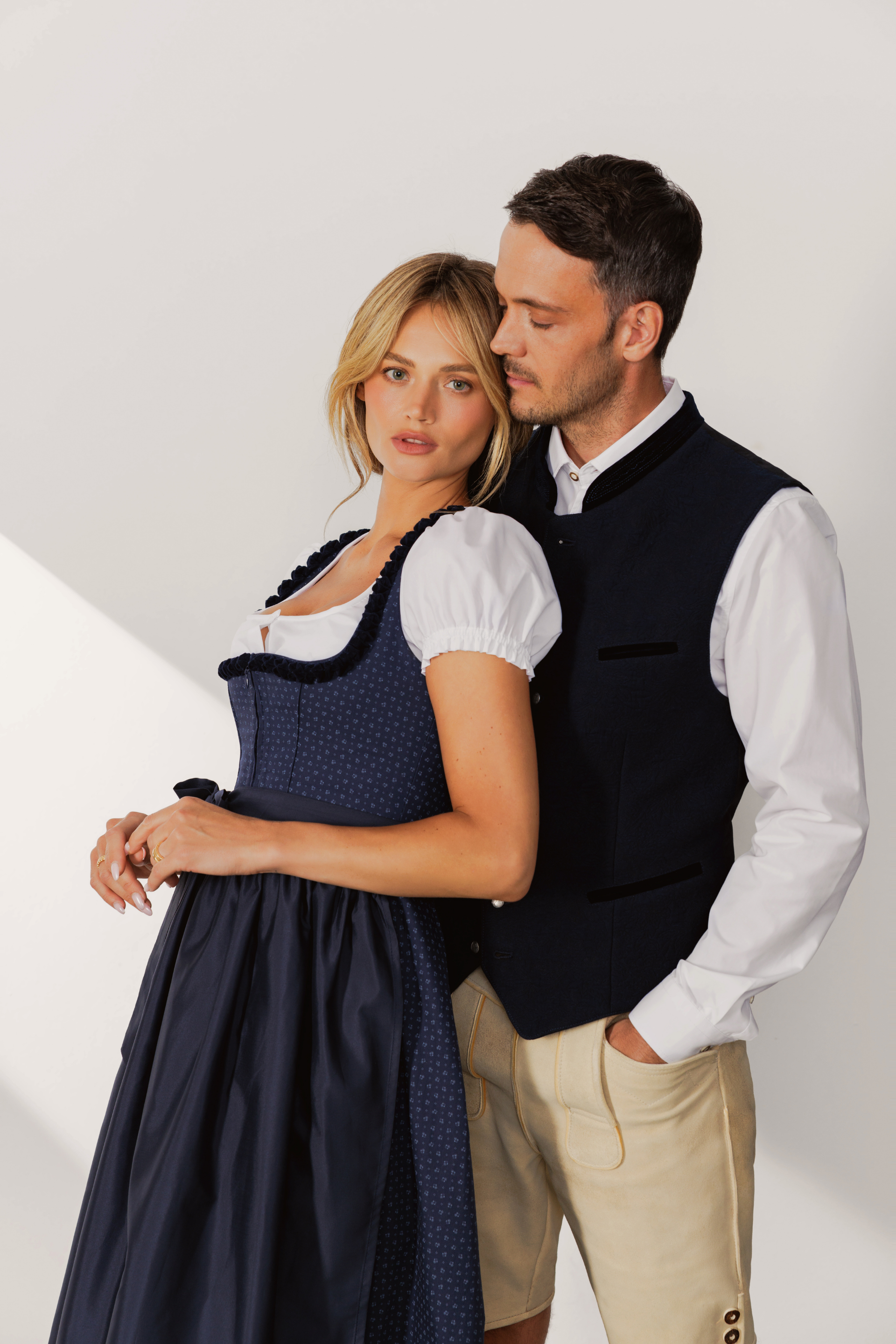Dirndlbluse Claire #2