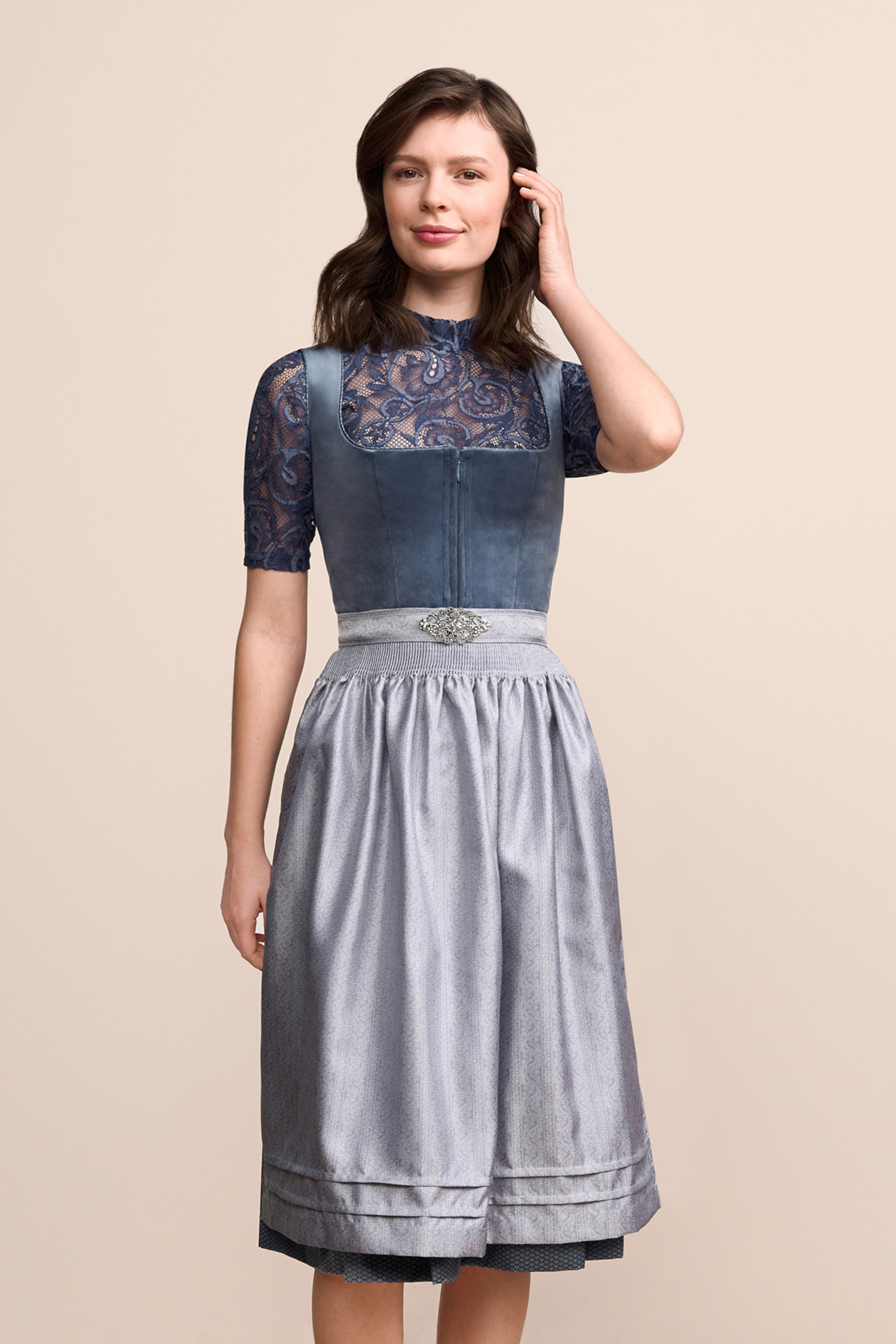 Dirndl Aurela R70 #1