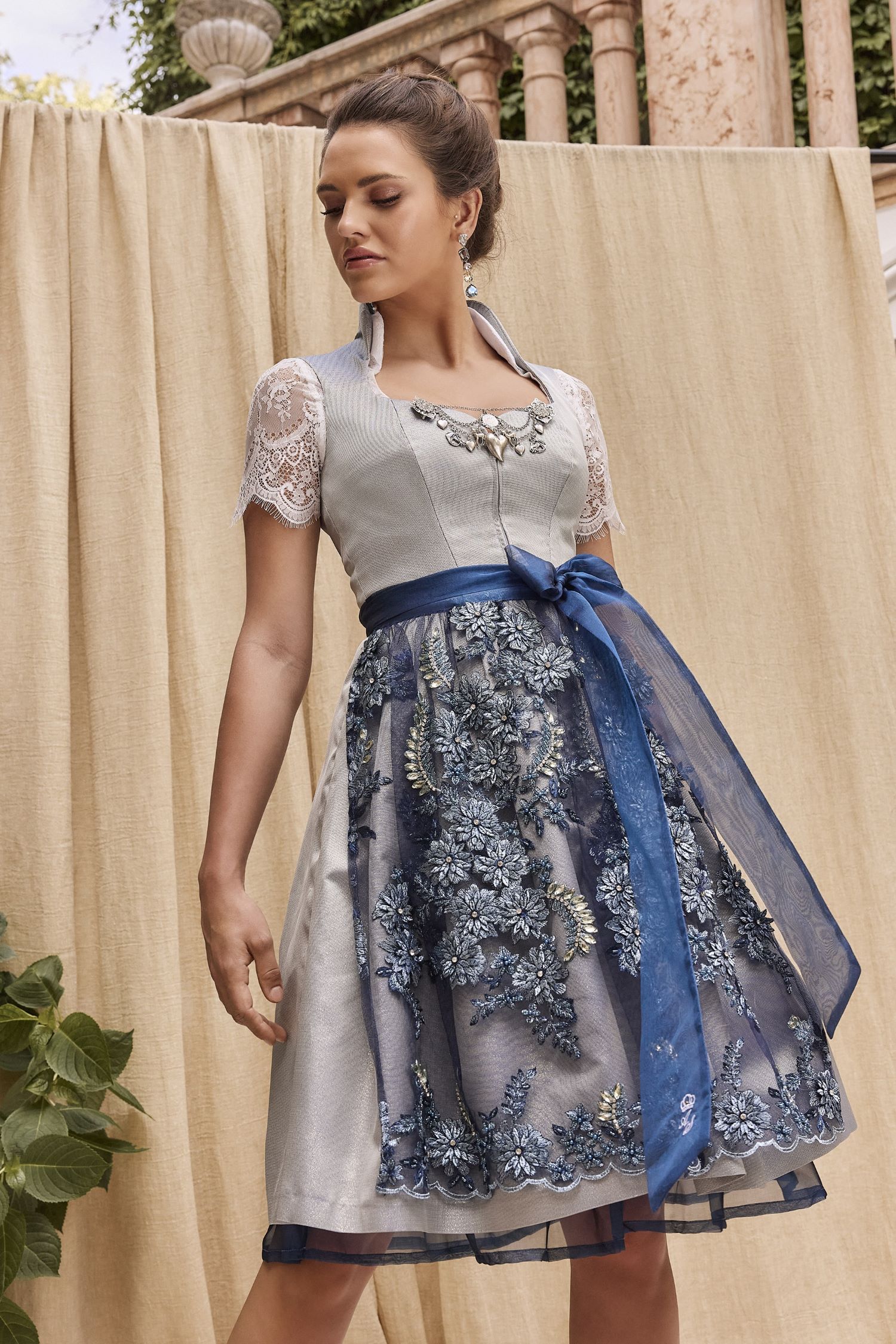 Dirndl AS Metallic R65 #4