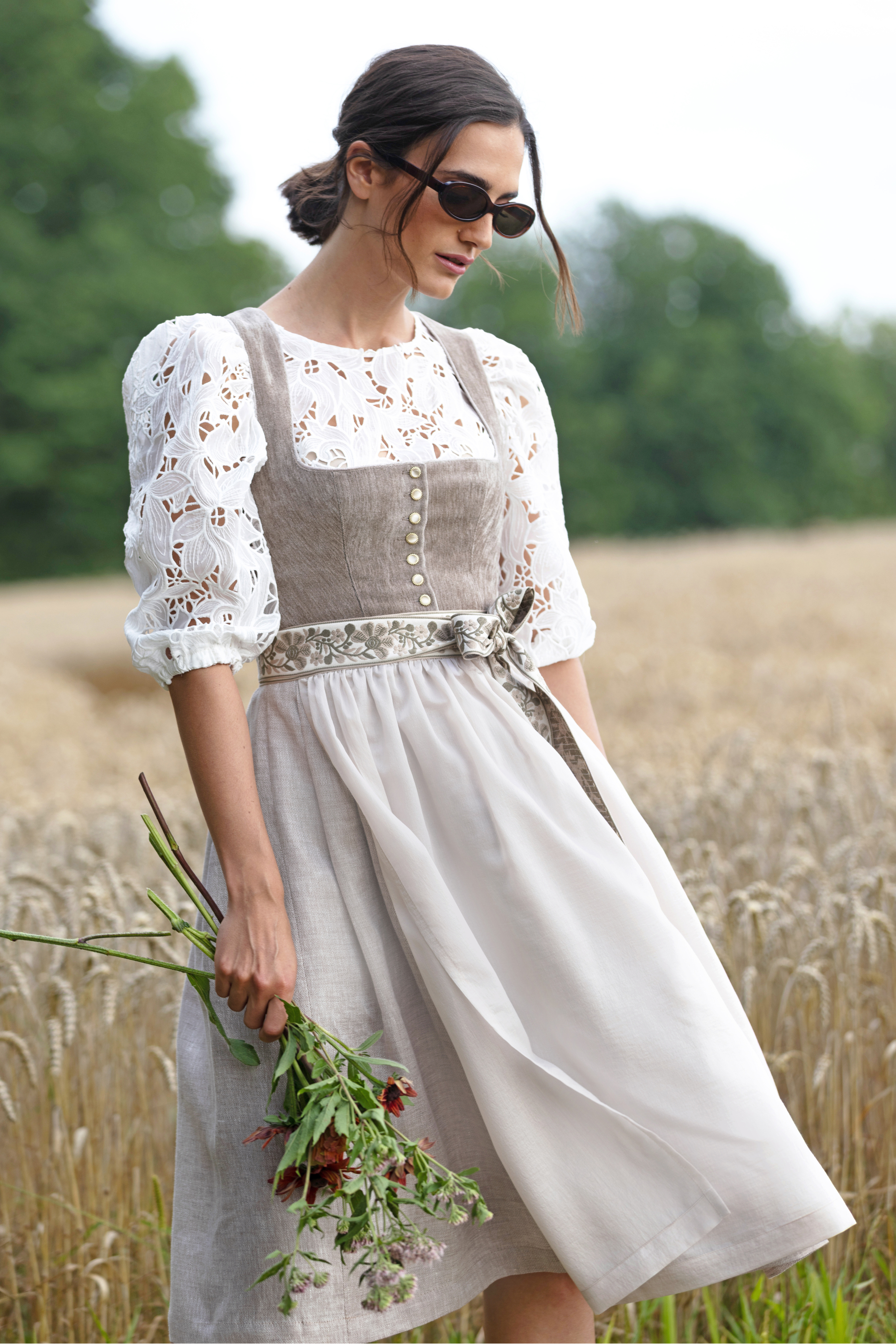 Dirndlbluse Verona #2